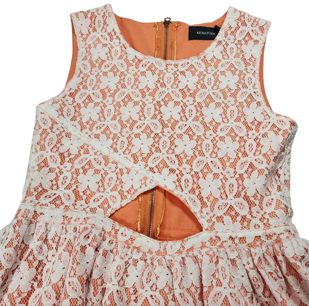 MINKPINK Peach Ivory Lace Cutout Mini Dress Fit Flare Size Medium NWT - Picture 5 of 15